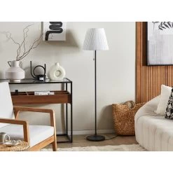 Beliani Staande Lamp TORYSA - Zwart Ijzer -Beroemde Verlichtings Winkel 27f20e56344a4257b7e4f42a6796ed7e